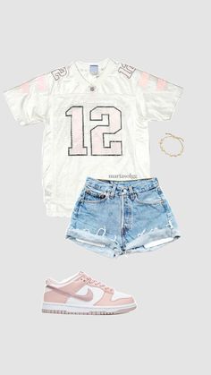 Idea For School, Tuff Fits, Outfit Style Ideas, Summer List, Preppy Fits, Vacation Outfit Ideas, Back To School Fits, Preformance Outfits, Preppy Summer Outfits