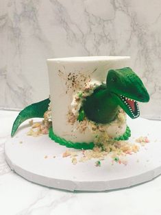 Dinosaur Cake 3 - Sweet E's Bake Shop Dinosaur Grooms Cake, Lego Dinosaur Cake, Raptor Cake, 3d Dinosaur Cake, Dinosaur Cakes For Boys, T Rex Cake