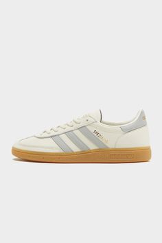 Get A Pair Of Classic Kicks By Adidas Originals With These Men's Handball Spezial Trainers. Exclusive To Jd, These Low-Profile Kicks Come In An Off White Colourway And Are Crafted With A Smooth But Durable Leather. They Feature A Lace Fastening With A Padded Ankle Collar For A Snug, Secure Fit, And Sit On A Lightweight Midsole For Cushioned Comfort. With A Gum Rubber Outsole For Grip, They're Finished With The 3-Stripes To The Sidewalls. | Ie3608. Material: Leather Upper/synthetic Sole Shoes Design Ideas, Bridal Sneakers, Homecoming Shoes, Nike Fashion Shoes, Platform High Heel Shoes, Shoes Design, Adidas Spezial, Fire Fits, Shoe Inspo