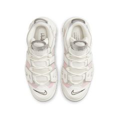 Nike Air More Uptempo, Basketball Courts, Nike Air More, Pretty Shoes Sneakers, Shoes Outfit Fashion, Shoe Inspo, Swag Shoes, Dream Shoes, Pretty Shoes