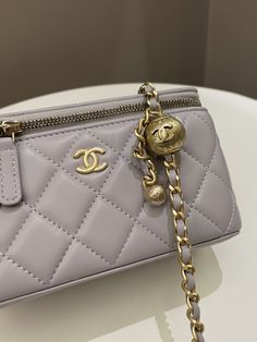 Chanel 22B Pearl Crush Vanity RectangularGrey Lambskin AGHWSize 16 x 10 x 8 cmAdjustable chainMicrochip StickerAug 2022New (minor base imprints due to storage otherwise new)Includes full set box, dust bag and receiptPrice now 3880 sgd 2890 usd CN5765-01 Gold Ounce, St Helena, North Korean, Full Set, Chanel Bag, Luxury Bags, Dust Bag, Bag Accessories, Vanity