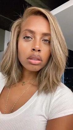 Blond Black Women, Melli Monaco, Black Girls Hair, Blonde Hair Black Women, Blonde Natural Hair, Fall Hair Color Ideas, Color Ideas For Blondes, Hair Color Ideas For Blondes, Dyed Natural Hair