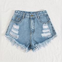 White Washed Denim Shorts. Brand New Never Worn. Great Condition. Women's Denim Jeans, Casual Activewear, Outfit Inspo Summer, Cheap Jeans, Ripped Denim Shorts, High Waisted Jean Shorts, Blue Denim Shorts, Ripped Denim, Distressed Denim Shorts