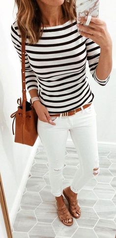 Witte Jeans Outfit, White Jeans Outfit, Summer Work Outfits, Mode Casual, Black Long Sleeve Shirt, Winter Trends, Casual Work Outfits, 가을 패션, Outfits Casual