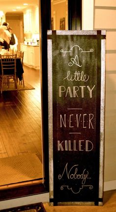 How To Throw A Fabulous Great Gatsby Themed Party | Great Gatsby Party Sylvester Party, Great Gatsby Party Decorations, Clue Party, Mystery Dinner Party, Mystery Parties, Fest Temaer