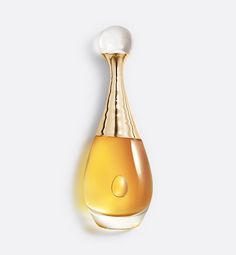 Tout l'or de j'adore dans un concentré pur et essentiel. Pour l'or de j'adore, francis kurkdjian, directeur de la création des parfums dior, exalte la beauté des fleurs de j'adore en amplifiant leurs nuances et en accentuant leurs couleurs.  une essence de parfum ample et voluptueuse où dialoguent les notes des absolus de fleur d'oranger, de jasmin grandiflorum et de rose centifolia. Déployées grandeur nature dans une quintessence florale aussi puissante que charnelle, ces fleurs sont le véritab Jasmine Grandiflorum, J Adore Dior, Perfume Dior, Dior Jadore, Dior Fragrance, Centifolia Rose, Perfume Floral, Rose Absolute