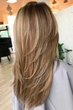 Long Hair V Cut, Trendy Layered Hairstyles, Long Blonde, Feathered Hairstyles, Medium Hair Cuts