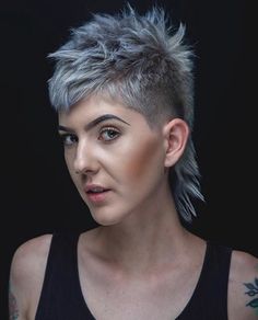 Modern Punk Hair, Short Punk Hair Pixie, Short Layered Haircuts For Women, Easy Butterfly, Layered Haircuts For Women, Haircut Tutorial, Mohawks