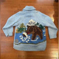 Heavyweight And In Great Overall Condition. A Couple Of Small Stains On The Front Near The Bear. Mens Large? 23” Pit To Pit Fashion Objects, Thrifting Wishlist, Salmon Sweater, Duck Sweater, Embroider Ideas, Cowichan Sweater, Granny Square Sweater, Thrift Flips, Bear Sweater