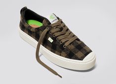 Understated autumn inspired staples. With a warm and cozy feel and a go-with-everything type of style, slip into the perfect fall pattern and pair. Plaid Sneakers, Most Comfortable Sneakers, Canvas Sneakers Womens, Buy Sneakers, Autumn Inspired, Fall Patterns, Most Comfortable Shoes, Look Good Feel Good, Sneaker Men