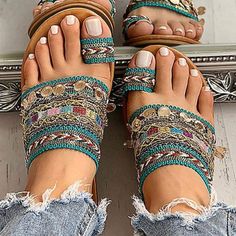 More Details To Come Beach Toes, Bohemian Shoes, Toe Ring Sandals, Casual Rings, Flip Flops Style, Summer Flip Flops, Summer Slippers, Flat Slipper, Pu Heels