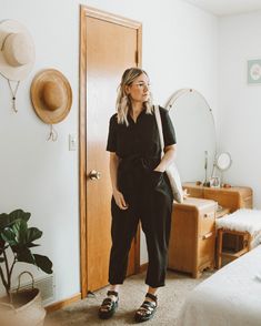 Blaire Sandals Outfit, Dr Marten Sandals Outfit, Doc Marten Sandals Outfit, Black Teva Sandals, Teva Sandals Outfit, Doc Martens Sandals, Sandal Outfits, Sandals Outfit Casual, Sandals Outfit Summer