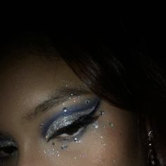 Theater Eye Makeup, Sparkly Concert Makeup, Eye Makeup Euphoria Inspired, Sparkly Glam Makeup, Blue And Silver Makeup Looks For Prom, Silver Sparkly Makeup, Blue Concert Makeup, Baby Blue Prom Makeup, Prom Makeup With Rhinestones