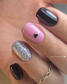 Euphoria Nails, Black Gel Nails, Fall Gel Nails, Glitter Gel Nails, Popular Nails, New Year's Nails, Dipped Nails, Nail Designs Summer, Valentines Nails