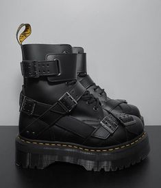 Chunky Mens Boots, Chunky Goth Shoes, Techwear Boots, Shoes Fancy, Goth Shoes, Dr Shoes, Black Platform Boots, Chunky Shoes, Statement Shoe