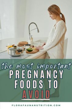 pregnant woman safely preparing food with text that reads "the most important pregnancy foods to avoid Pregnancy Foods To Avoid, Flora Fauna, Foods To Avoid, Microbiology, Food Safety