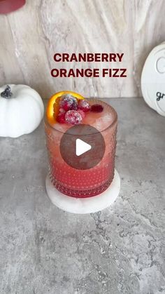 Dayna Ferraro on Instagram: "CRANBERRY ORANGE FIZZ

#cranberry #orange #holidaydrinks #holidayideas" Cranberry Orange Fizz Cocktail, Cranberry Alcoholic Drinks, Cranberry Drinks Alcohol, Cranberry Holiday Cocktail, Homemade Spirits, Seasonal Cocktails, Peppermint Martini, Festive Holiday Cocktails, Flamingo Candles