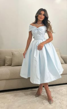 Simple Elegant Dresses Classy Chic Formal, Nice Dresses Classy Formal, Elegant Party Dresses Classy, Pretty Dresses For Weddings Guests, Elegant Formal Dresses Classy, Classy Dresses Elegant Formal, Simple Wedding Guest Dress, Best Wedding Guest Dresses Classy, All White Outfit Ideas