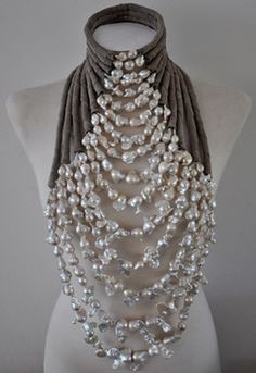 Diy Schmuck, Bijoux Diy, Larp, Couture Fashion, Statement Jewelry, Pearl Jewelry, Body Jewelry, Jewelry Inspiration, Bead Work