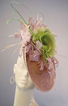 Find the perfect Kentucky Derby Hat. The Best Kentucky Derby Hats. Fascinator Hats Outfit, Hats 2023, Bride Fascinator