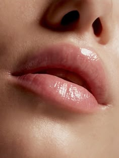 Moisturized Lips Aesthetic, Ideal Lips, Desired Lips, Mouth References, Lips Aesthetic, Self Love Art, Moisturized Lips, Hydrated Lips, Moist Lips