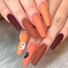 Simple Ghost, Ghost Nail, Halloween Nail Ideas, Holloween Nails, Halloween Nails Easy, Cute Halloween Nails, Colorful Nails