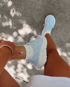 Chte Shoes, Blue Hoka Shoes, Free People Hoka Shoes, Hokas Women Outfit Jeans, Free People Sneakers, Workout Shoes Aesthetic