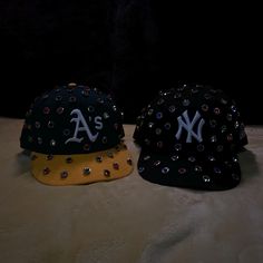 Each jewel is hand-placed by me just for you. This is a custom black NY new era hat Hat With Rhinestones, Bedazzled Trucker Hat, Hat Designs Ideas, Trendy Rhinestone Snapback Baseball Cap, Trendy Snapback Baseball Cap With Rhinestones, Casual Snapback Baseball Cap With Rhinestones, Trendy Snapback Hat With Rhinestones, Casual Rhinestone Snapback Hat, La Jewelry Aesthetic