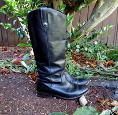 "Amazing black label leather Frye campus boots in a womens 9.5. Soles inside and out are in great shape, only a small amount wear on the heels from normal use. Minimal scuffing or scratching on the toes and even less at the heels.  Toe to Heel-11\" Width-3\" Shaft-16\"" Frye Campus Boots, Campus Boots, Pirate Boots, Leather Motorcycle Boots, Black Leather Riding Boots, Women's Motorcycle Boots, Black Lace Up Boots, Equestrian Boots, Womens Riding Boots