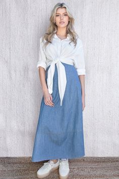 Elevate your denim game with the "Denim Dream Flare" skirt by Nue by Mun, available in dark and light denim. This skirt combines the casual vibe of denim with a flirty, flared cut that adds a touch of whimsy to your walk. Pair it with a crisp white shirt for classic chic or a colorful top for a playful twist. #DenimLove #FlareAffair #TimelessStyle #DenimDelight 🌟 #FashionFlareSkirt 💃 #IndigoElegance 🌌 #UrbanChicDenim 🏙️ #FlaredFantasy 💫 #DenimDaydreams 🦋 #ElevatedEverydayWear 👗 Flared Denim Skirt, Denim Day, Women's Bottoms, Denim Chic, Dark And Light, Crisp White Shirt, Classic Chic, Denim Flares, Knitting Women