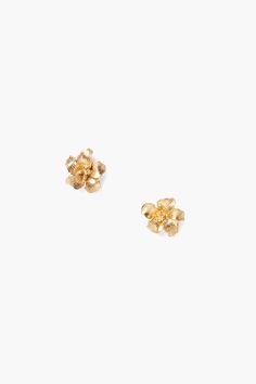 A tropical vibe emanates from artisan-crafted gold hibiscus studs. 18k gold-plated sterling silver. 1/2" diameter. Handmade in Vietnam. Flower Earrings Gold, Unique Handmade Earrings, Modern Gold Jewelry, Jewelry Accessories Ideas, Classy Jewelry, Jewelry Lookbook, Chan Luu, Handcrafted Earrings, Flower Earrings Studs