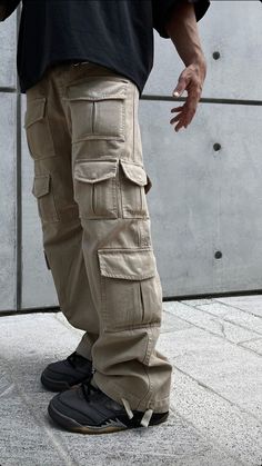 Pin on Reaven Rinascimento Cargo Pants Outfit Street Style Women, Concert Outfit Men, Cargo Pants Outfit Men, Baggy Pants Outfit, Korean Pants, Cargo Outfit, Tan Cargo Pants, Pants Outfit Men, Grey Cargo Pants