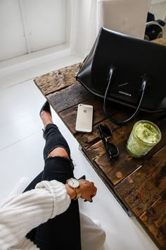 Boss Lady Outfit, Elegant Work Outfits, Boss Coffee, Boss Style, This Is Your Life, Givenchy Bag, Mode Abaya, Girl Boss Style, Lady Boss