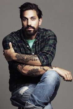 Rugged casual men's style Man With Tattoos, Plaid Shirt Outfits, Nice Photos, Flannel Shirts, Moustaches, Beard Life, Looking Dapper, Sharp Dressed Man, Man Style