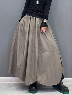 Black Sweatshirt Dress, Baggy Overalls, Puff Skirt, Elastic Waist Skirt, Oversized Blouse, Gray Skirt, Fall Wardrobe, Party Fashion, Black Denim