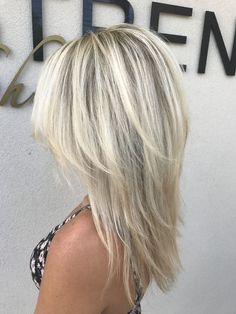 21 PERFECT HAIRSTYLES FOR WOMEN OVER 50 - valemoods Hair Levels, Blonde Wigs, Real Hair Wigs, Makeup Tricks, Long Layers, Medium Hair Cuts, Great Hair