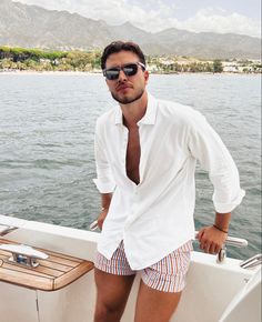 Whiteout Party, Manly Fashion, Swim Outfit, Spring Fashion Casual, Summer Fashion Beach, Linen White, Swimming Outfit, Old Money Style, Style Basic