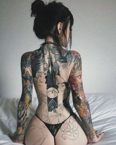 Tato Flash, Tattoed Women, Elegant Tattoos, 인물 사진, Inked Girls, Girl Tattoos, Tattoos For Women, Pretty People, Japan