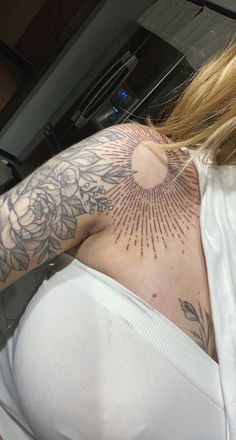 Sun Tattoo, Florals, Shoulder Sun Tattoo Ideas For Women Shoulder, Sun Rays Shoulder Tattoo, Shoulder Top Tattoo, Sun Collar Bone Tattoo, Sun Tattoo Shoulder For Women, Sunburst Tattoo Shoulder, Sunshine Shoulder Tattoo, Sun Sternum Tattoo Women, Shaded Sun Tattoo