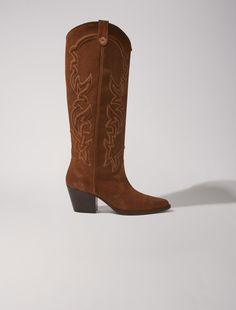 Suede cowboy boots | Maje US Cowboy Boots Stradivarius, Cow Socks, Suede Cowboy Boots, Western Style Boots, Classic Wardrobe Staples, Shoe Last, Jean Accessories, Boot Pumps, Warm Brown