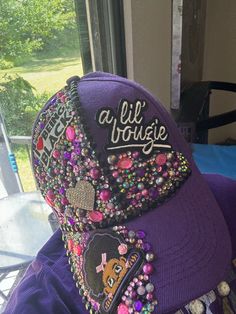 These bling caps are sure to make you stand out. These caps are hand crafted and can be worn dressed up or down. All stones on the cap are put on one stone at a time. Socks And Jeans, Bling Hats, Hat Business, Diy Hats, Swag Hats, Custom Caps