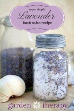 Homemade Bath Salts Recipe, Bath Diy, Bath Salts Recipe, Lavender Crafts, Lavender Bath Salts, Vintage Mason Jars, Lavender Bath, No Salt Recipes