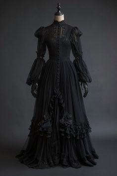 Best Costume Ideas, Victorian Gothic Dress, Black Victorian Dress, Gothic Victorian Dresses, 1800's Dress, Victorian Gown, Vampire Clothes, Victorian Dresses