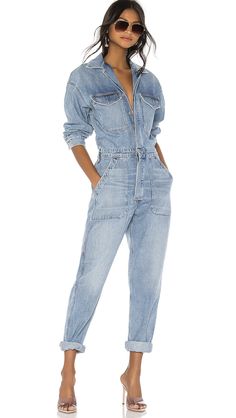 Looks Adidas, Moda Jeans, Denim Outfits, Moda Chic, Cooler Look, Jumpsuit Fashion, Revolve Clothing, Denim Overalls, Denim Jumpsuit