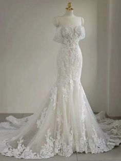 Ivory Romantic Lace Mermaid Wedding Dress, Wedding Dress Corset Top Lace, Best Wedding Dresses With Lace, Fairytale Wedding Dress With Open Front, Wedding Dresses 2022 Lace, Princess Wedding Dresses Sheergirl, Mermaid Wedding Dress With Sweetheart Neckline, Lace Mermaid Wedding Dress Veil, Wedding Dresses 2022 With Lace