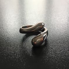 Vintage Used Estate Sale Tiffany & Co Sterling Silver 925 Water Drop Ring, In Good Condition! Size 6 But Is Adjustable Tiffany And Co Signet Ring, Tiffany And Co Elsa Peretti, 1960s Tiffany & Co. Jewelry, Drop Ring, Tiffany Co Jewelry, Vintage Tiffany, Teardrop Ring, Elsa Peretti, 6 Rings