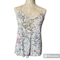 Brand: H&M Style: Sleeveless, V Neck, Very Lightweight And Flowy. Color: Multi Color, Floral Print Size: Xs, Runs Bigger Length: 23” Top To Bottom Pit To Pit: A Little Over 16” Condition: New With Tags H&m Fashion, Top Floral, H&m Women, Cream White, Floral Tops, Tank Tops Women, Spaghetti Strap, Spaghetti, H&m