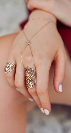 Finger Splint, Oval Engagement, Mehendi Design, Design Drawing, Delicate Jewelry, Hand Jewelry, Girly Jewelry, Gold Jewelry Fashion, Pretty Jewellery