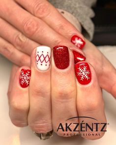 Nails Design For Christmas, Red Snowflake Nails, Snowflake Nail Design, Christmas Nail Colors, Red Christmas Nails, Design For Christmas, Christmas Nails Easy, Cute Christmas Nails, Christmas Gel Nails