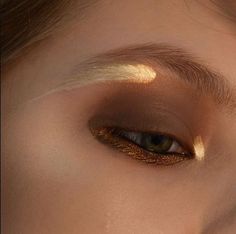 Eyeliner Smokey, Editorial Make-up, Angel Makeup, Make Up Inspiration, Beauty Make-up, Makeup Hacks, Kesha, Makeup Goals